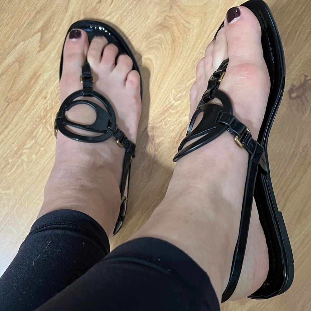 Coach Jeri 8.5 Black Patent Leather Thong Flat Sandals Adjustable Strap - Picture 8 of 11
